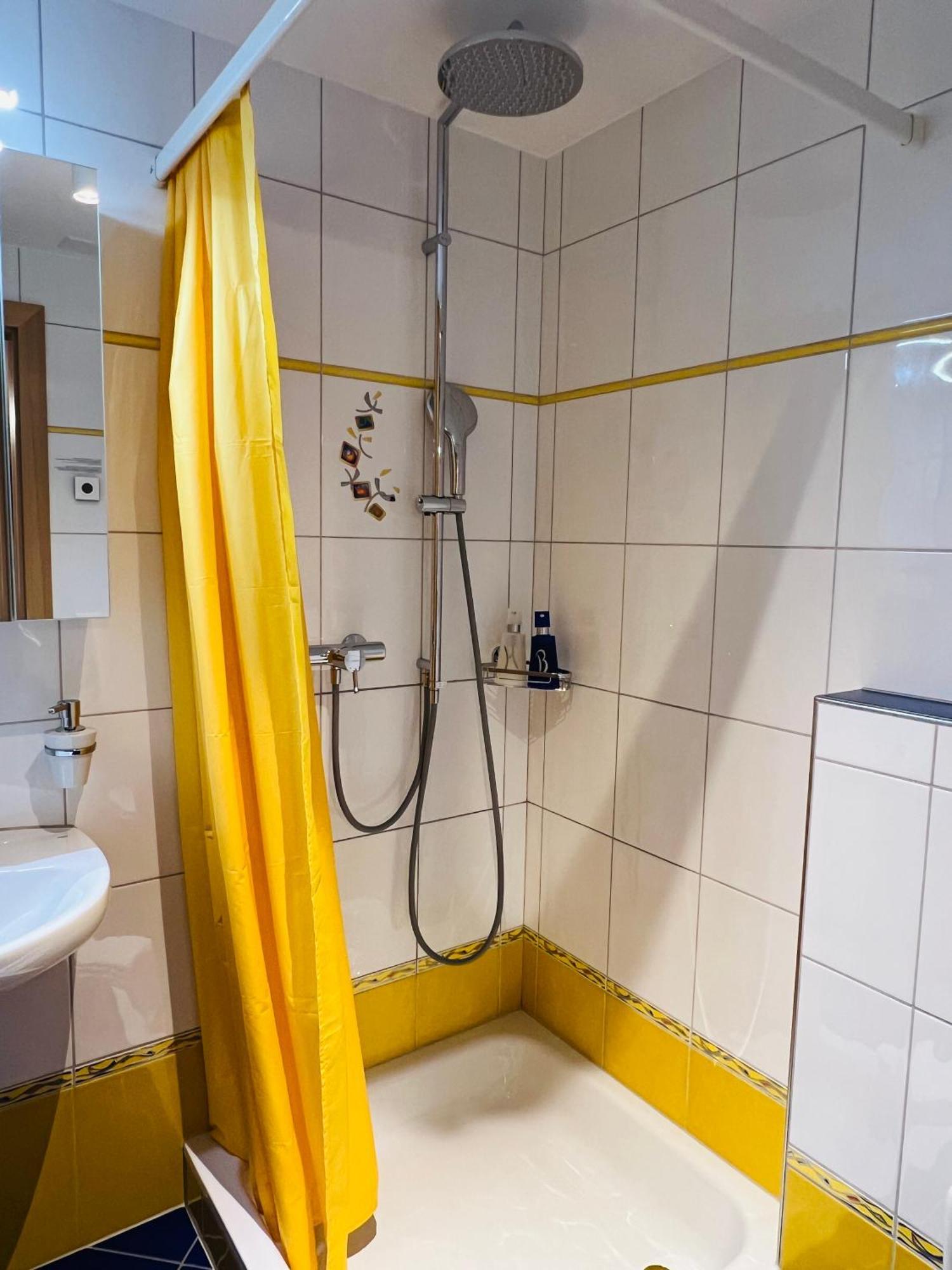 Wonderful & Private Room With En-Suite Bathroom Triesenberg Luaran gambar